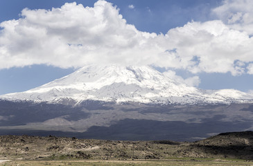 Fototapeta premium ararat (the highest) mountain in turkey