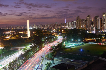 Naklejka premium Sao Paulo city at night, building in ibirapuera Brazil