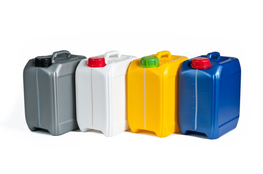 Plastic canisters for machine oil