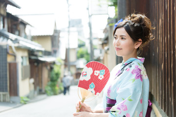 浴衣の女性