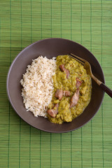 Geschnetzeltes Schweinefleisch mit Curry