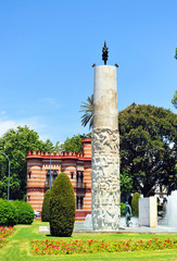 Glorieta de los marineros voluntarios, homenaje a Sebastián Elcano, Sevilla, España