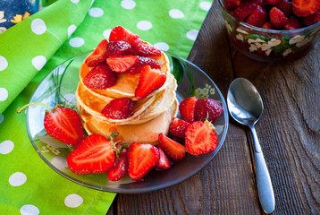 Pancakes with strawberries