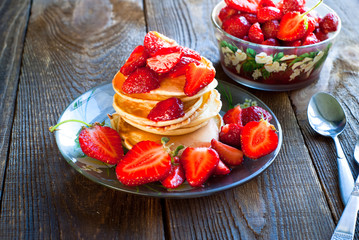 Pancakes with strawberries
