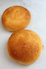  Cheese bun on the white plate.