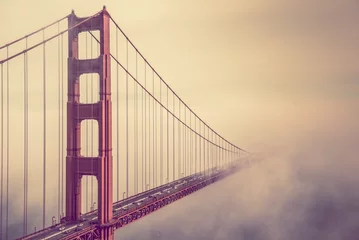 Gartenposter Golden Gate Bridge Goldenes Tor in den Nebel