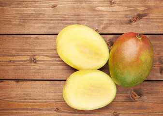 Mango fruit composition