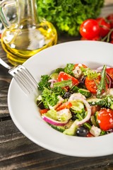 Feta, salad, plate.