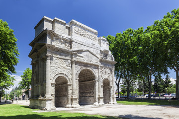Fototapeta na wymiar The famous Orange triumphal arch