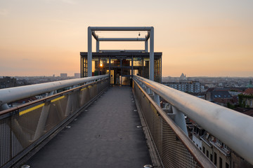 Obraz premium Passage to public lifts in evening sun at Ascenseur des Marolles, Brussels, Belgium