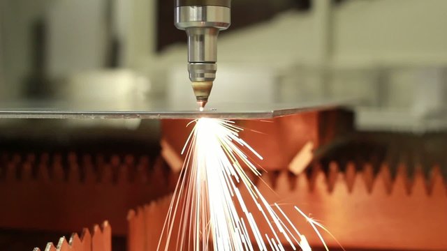 Laser Schneiden Metallplatte 