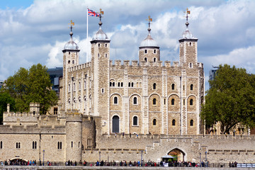 Tower of London in City of London - London UK - obrazy, fototapety, plakaty