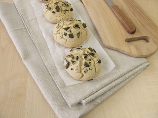 Kürbiskernbrötchen
