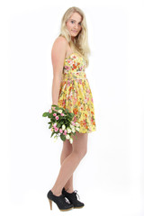 blonde Frau Mit Blumen 