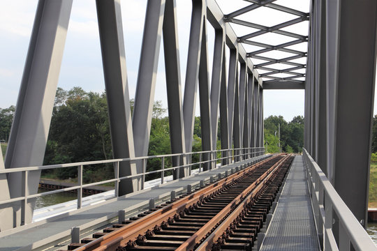 Eisenbahnbr&uuml;cke