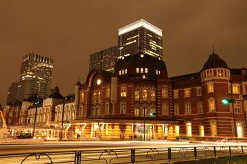 Fototapeta na wymiar 東京駅夜景