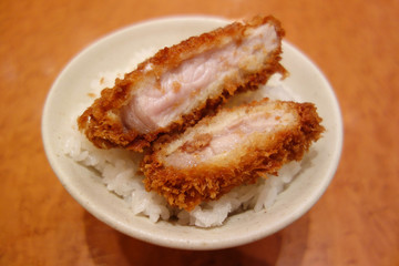ロースカツ