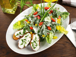 Gemischter Salat mit Croutons