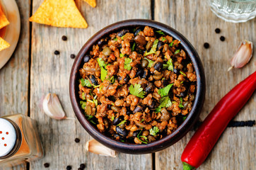 vegetarian chili with cilantro
