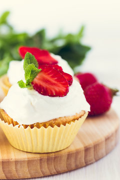  Homemade strawberry cupcakes