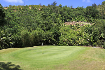 Obraz premium Beautiful golf course at the Constance Lemuria Resort.