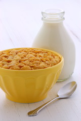 Healthy corn flakes breakfast