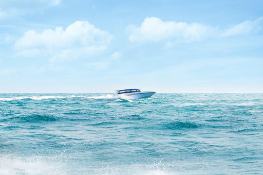 Fototapeta Big and luxury speedboat moving in the sea. Thai excursion vesse