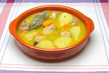 estofado de patatas