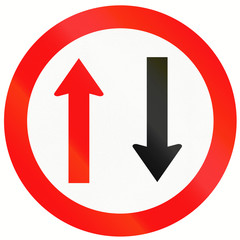 Indonesian traffic sign indicating that oncoming traffic has priority