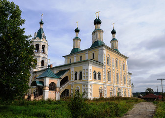 Fototapeta na wymiar Renovated orthodox Cathedral in Soligalich