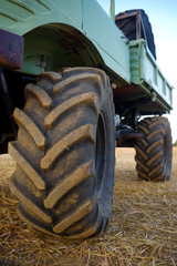 Tractor tires with chevron tread © kellyot51