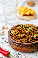 vegetarian chili with cilantro