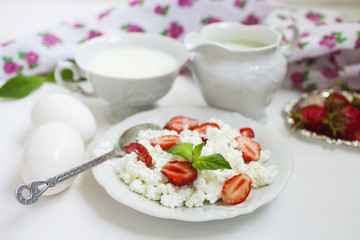 cottage cheese and strawberry