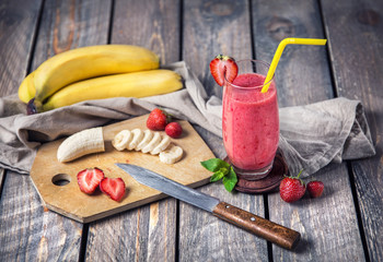Banana and strawberry smoothie