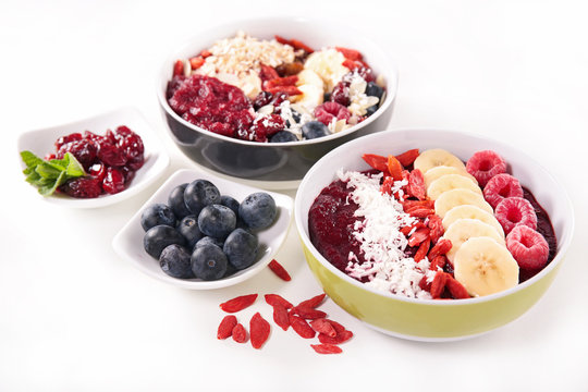 smoothie bowl, berry fruits and ingredient