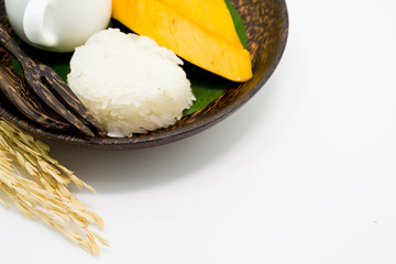 Thai dessert of mango with sticky rice