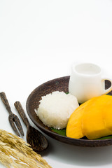 Thai dessert of mango with sticky rice