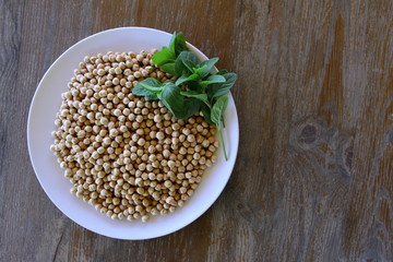 Ciecierzyca i mięta © fotodrobik