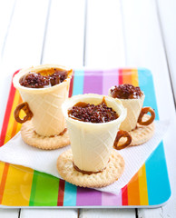 Edible teacup cookies