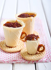 Edible teacup cookies