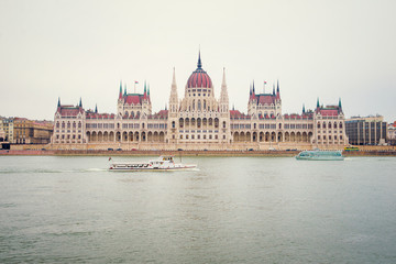 Fototapeta premium Hungarian Parliament 