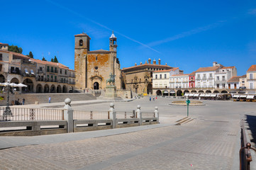 Fototapeta na wymiar View of the Main Square of Trujillo, tourism in Spain