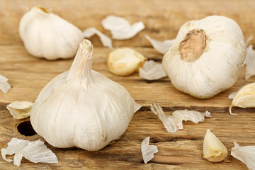 garlic on wood