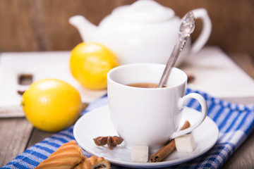 tea with lemon