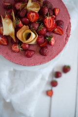 cheesecake with strawberries