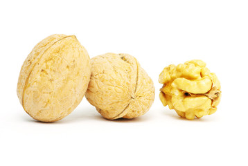  walnuts