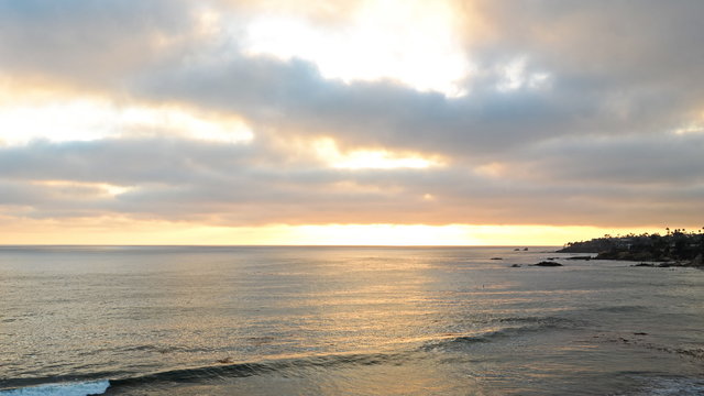  Time lapse footage of sunset in Laguna Beach, California