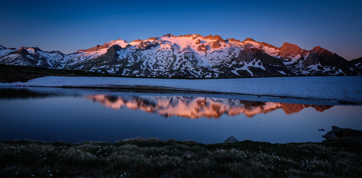 Aneto y la Maladeta (Valle Benasque, Pirineos / Pyrenees)