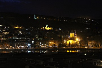 Fototapeta na wymiar night Tbilisi, two churches