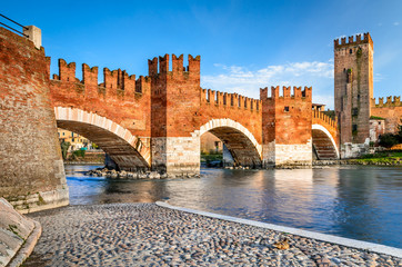 Ponte Scaligero, Verona, Italy - obrazy, fototapety, plakaty
